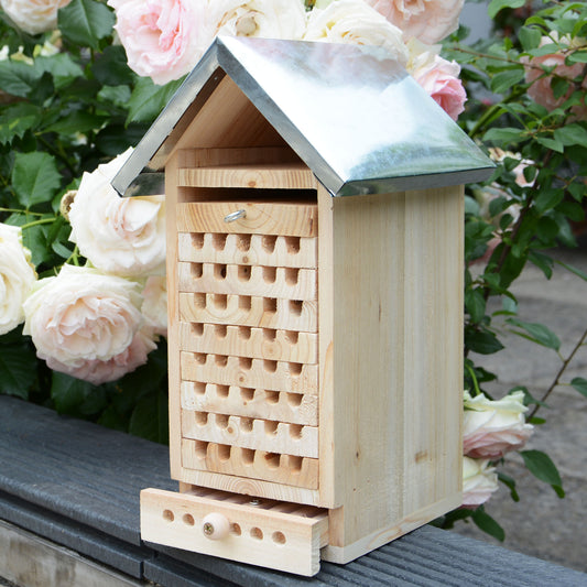 Bienenhaus / Insektenhaus mit Beobachterschubladen aus Holz mit Zinkdach