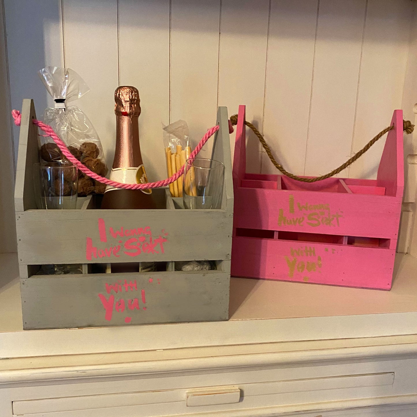 Flaschenträger pink "I wanna have Sekt with you" Holz