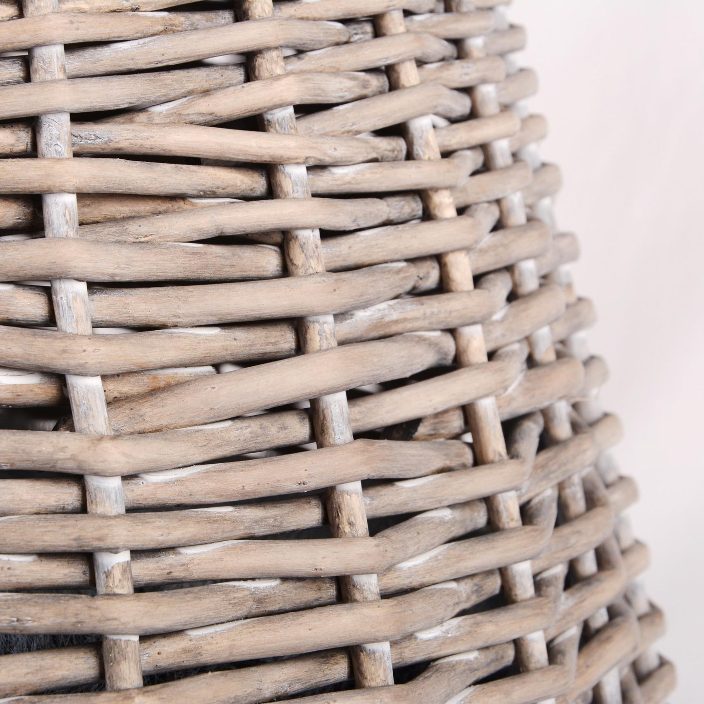 Katzenkörbchen, Katzenkorb, Katzenturm aus Rattan in Grau