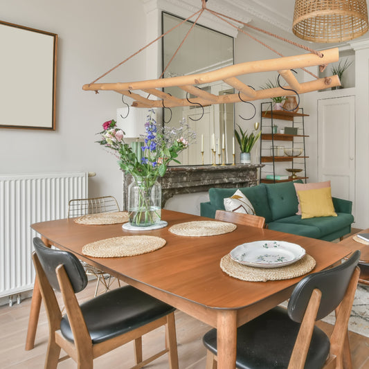 Deko-Holzleiter hängend