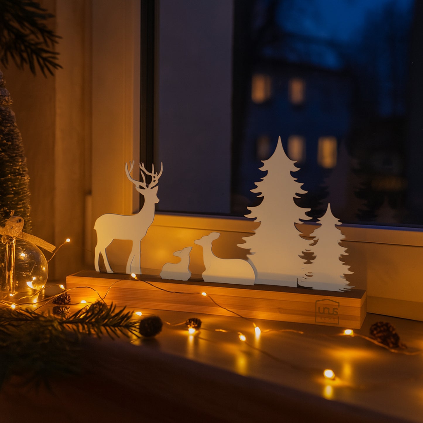 Aufsteller Hirsch mit Bäumen