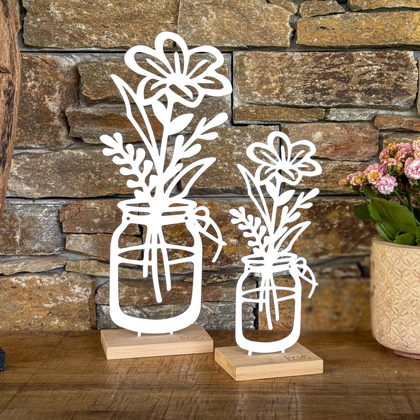 Aufsteller Vase Peonia Metall in weiß oder schwarz