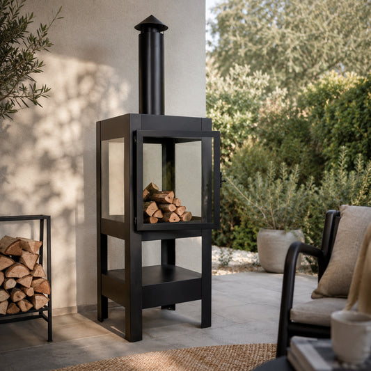 Gartenkamin Bronko aus Metall schwarz mit Glastür 139x40x42 cm