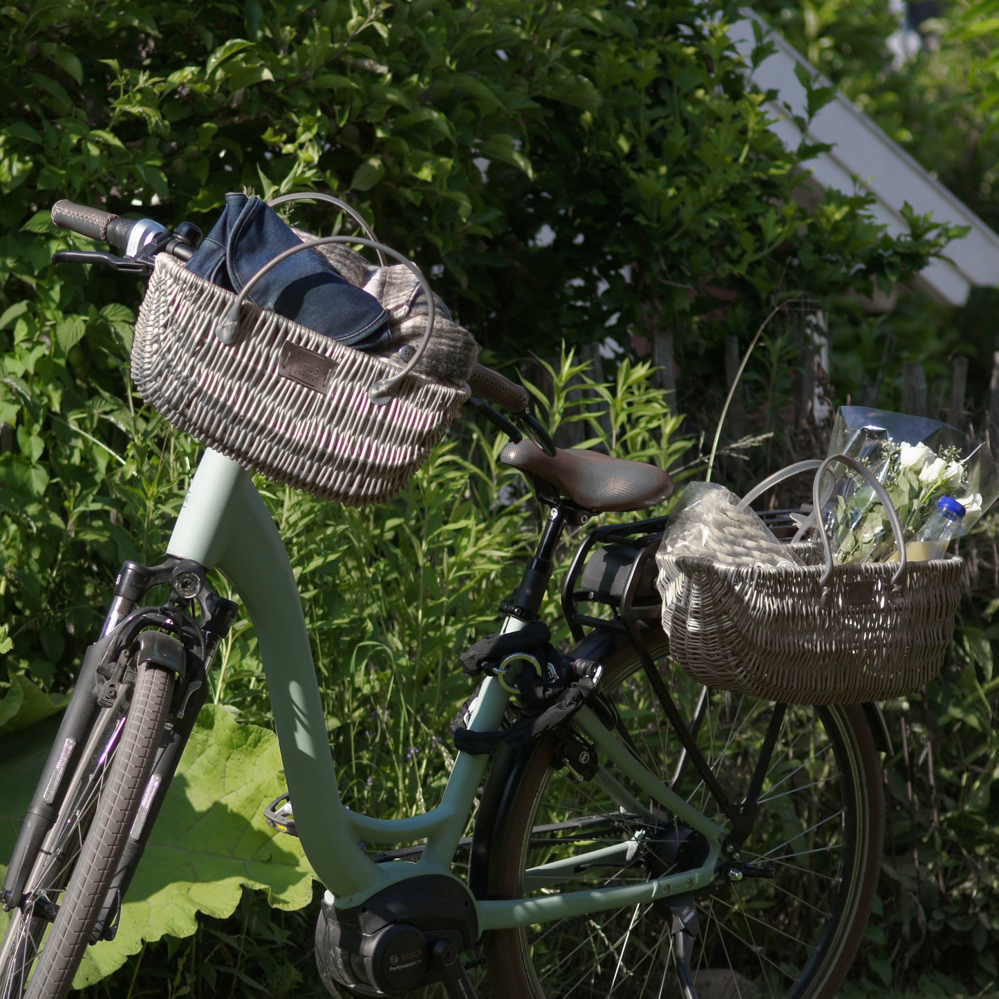 Fahrradkorb für hinten seitlich aus Weide mit Henkel