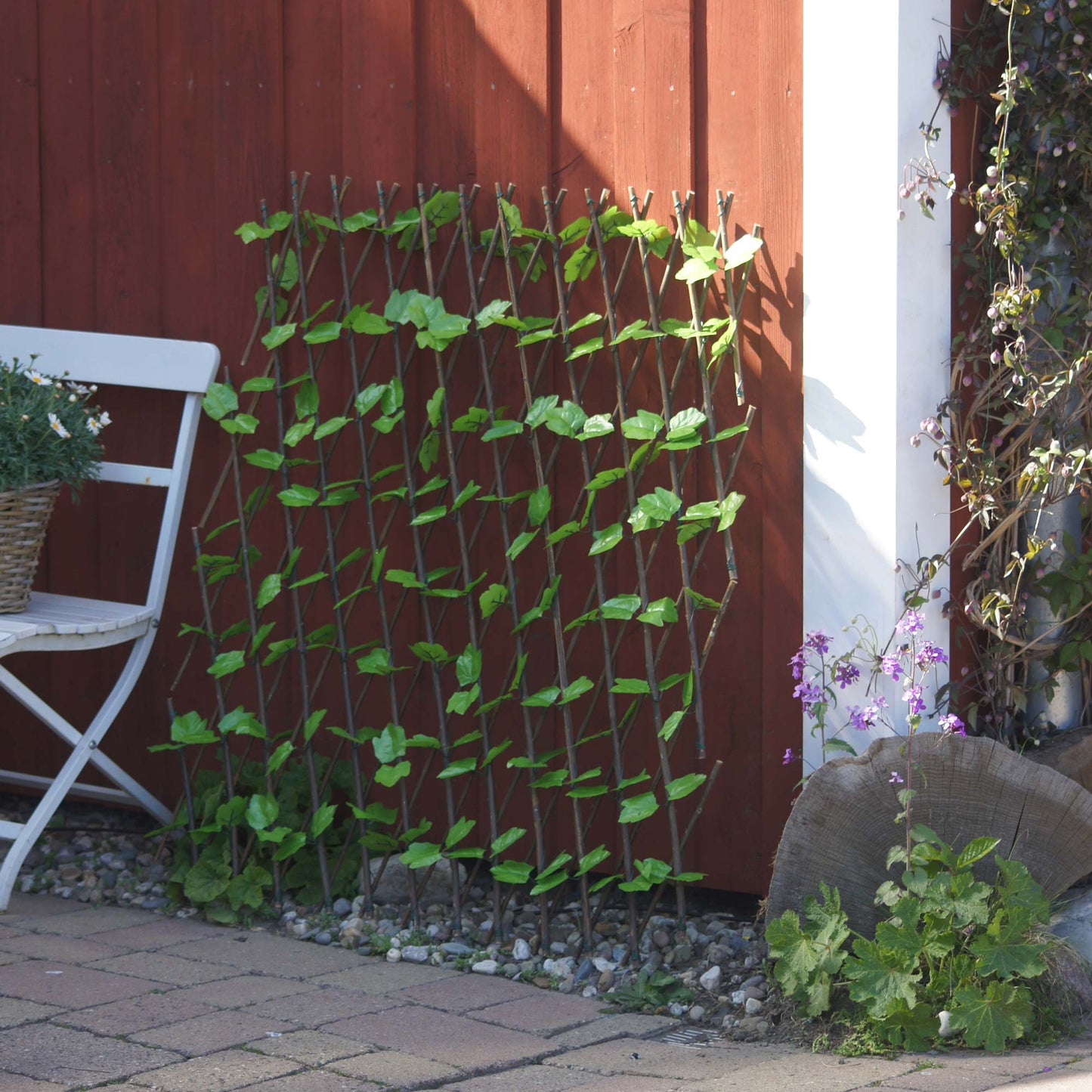 Rankgitter Weide mit Blättern hellgrün