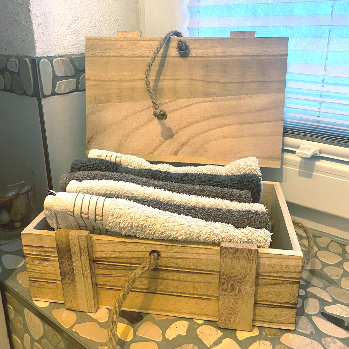 Holzkiste mit Deckel - groß, klein oder im 2er Set aus geflammtem Holz