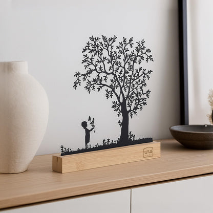 Aufsteller Baum mit Kind