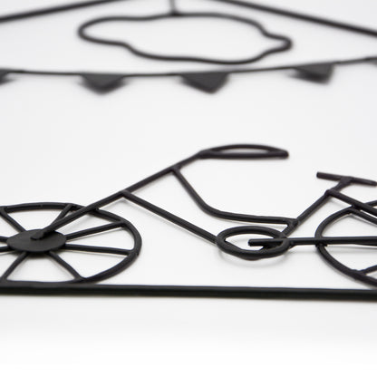 Metallkunst Fahrrad mit Girlande und Wolke schwarz