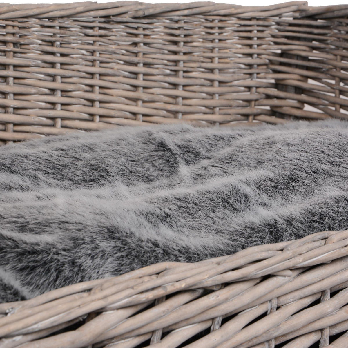 Haustierkorb grau/weiß washed eckig mit grauem Kissen klein/groß