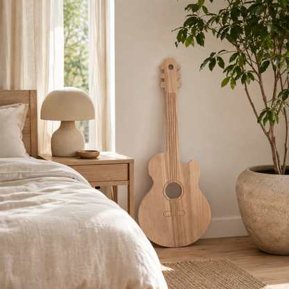 Holzgitarre "Gustav" in Natur