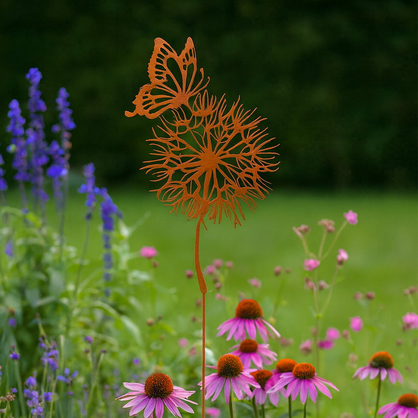 Gartenstecker Pusteblume mit Schmetterling in rost