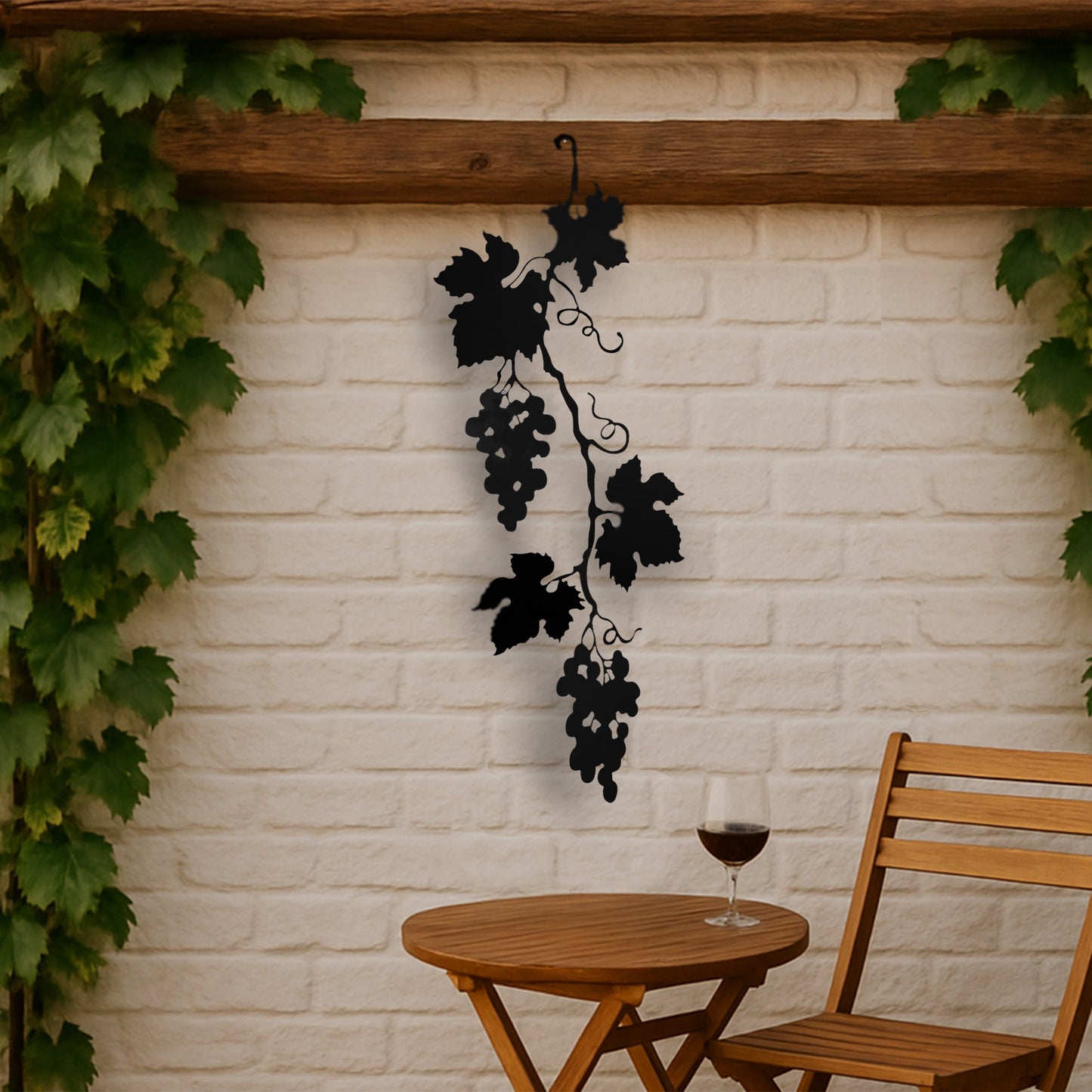 Weinrebe zum hängen in rost und schwarz