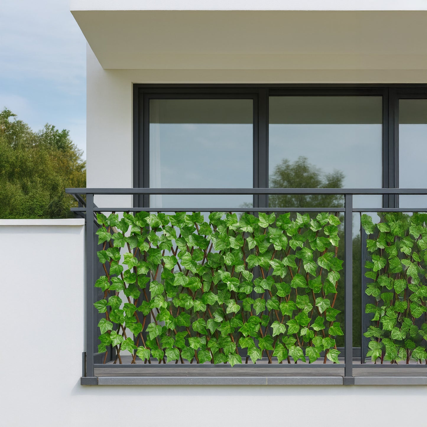 Sichtschutz aus Weide mit Blättern verschiedene Farben
