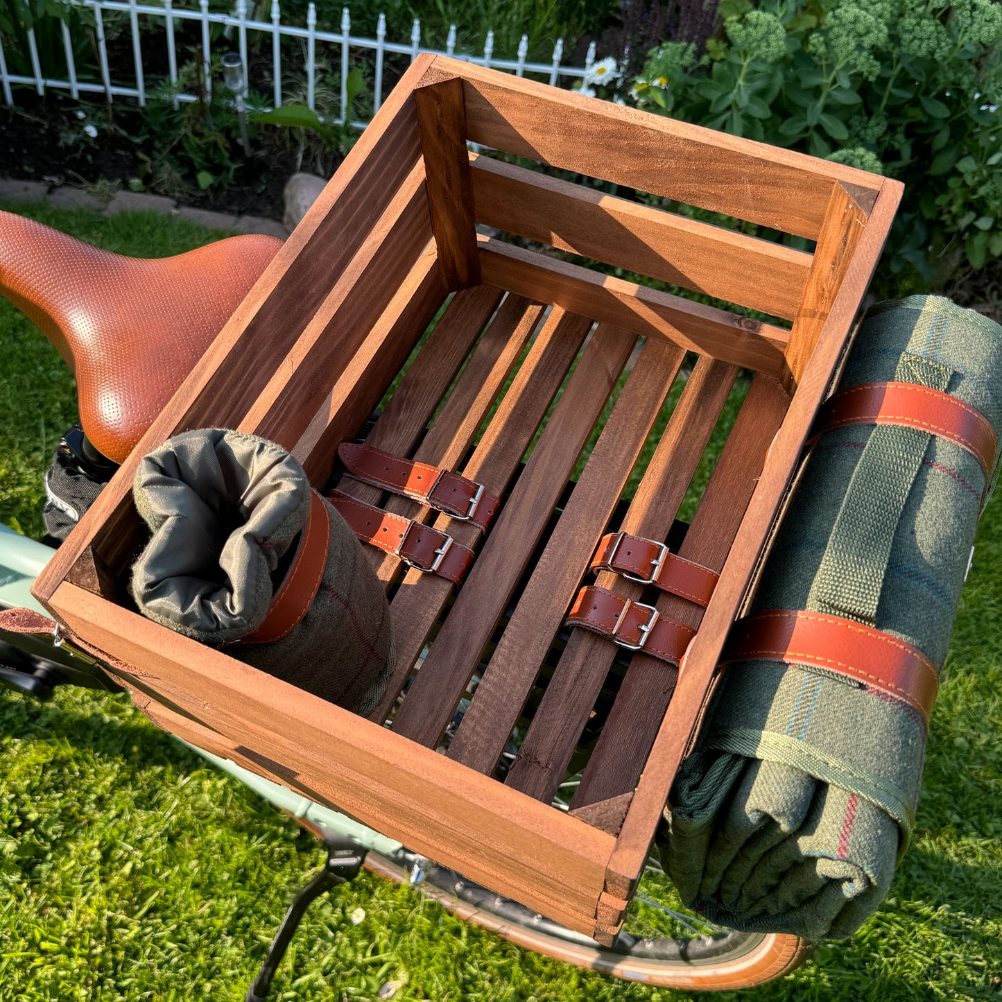 Fahrradkiste für hinten inklusive Picknickdecke