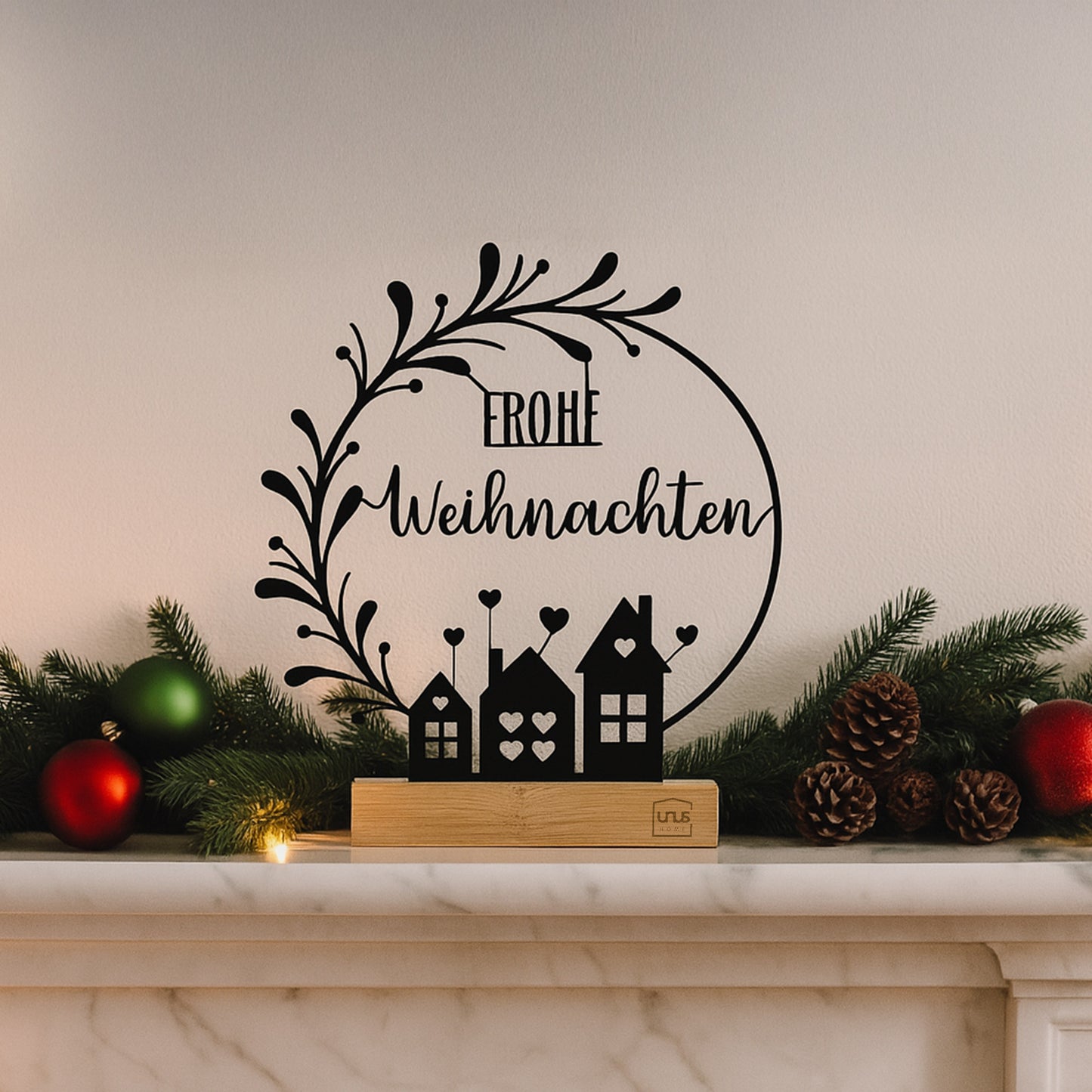 Aufsteller "Frohe Weihnachten" mit Blumenbogen und Häusern schwarz oder weiß