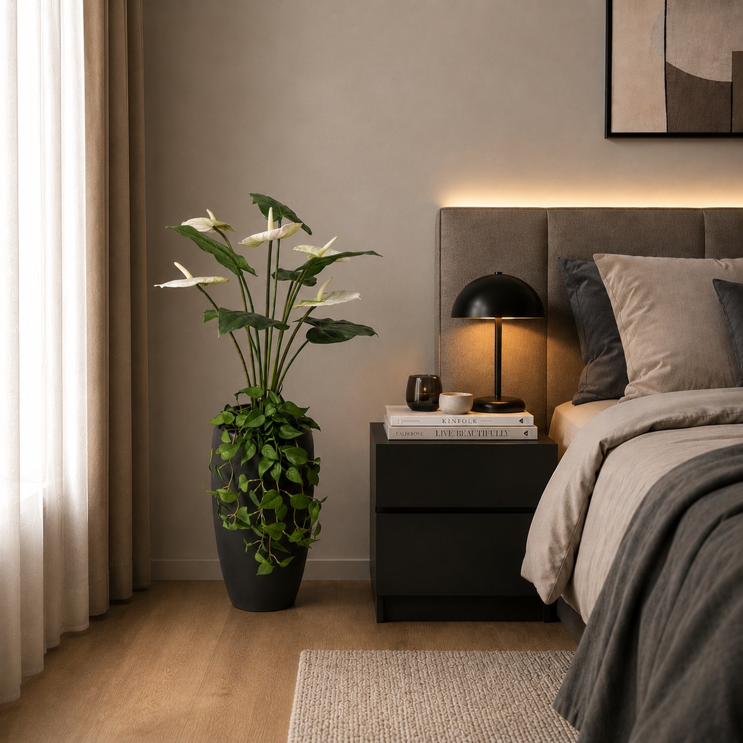 Kunstblume mit Vase Anthurium weiß mit Efeu hängend 77 cm