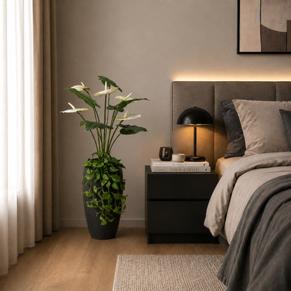 Kunstblume mit Vase Anthurium weiß mit Efeu hängend 77 cm