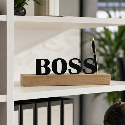Organizer aus Holz mit Kartenhalter und 3x Stiftlöchern mit Text "Boss"