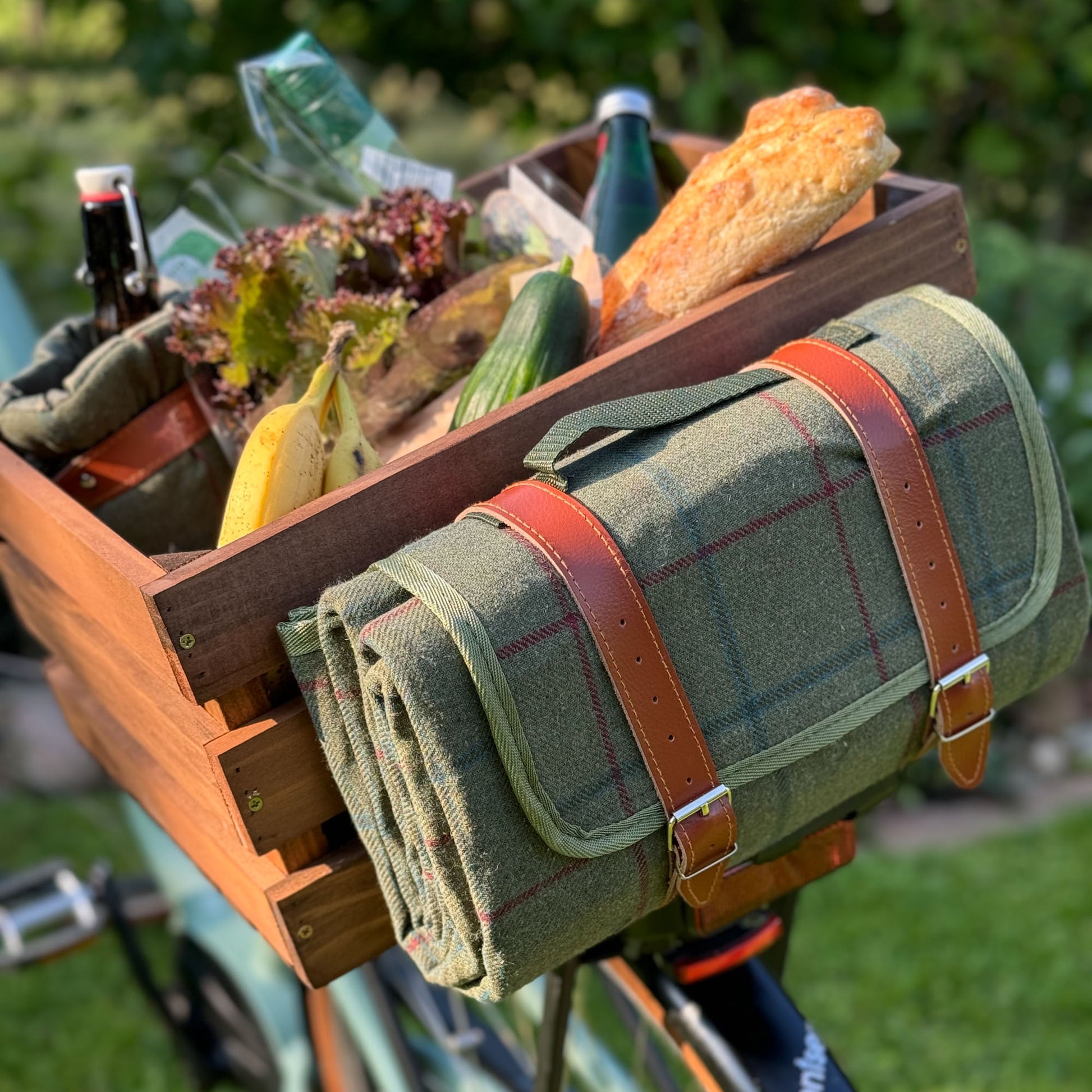 fahrradanhänger holzkiste Fahrradkiste für hinten inklusive Picknickdecke – UNUS